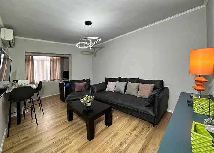 Home Select Tirana